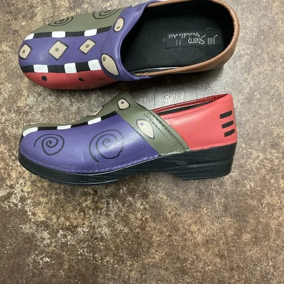 Jill Stein Wearable Art Clogs Size 11 - Picture 2 of 4